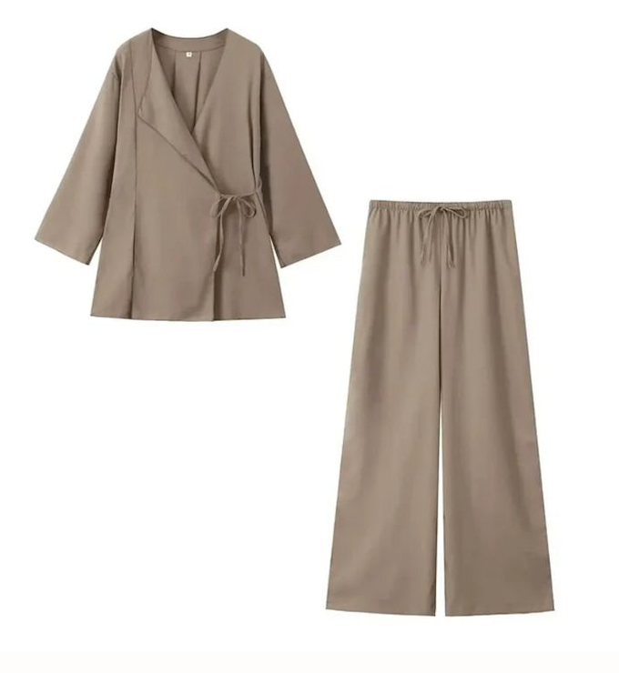 Ensemble kimono-pantalon