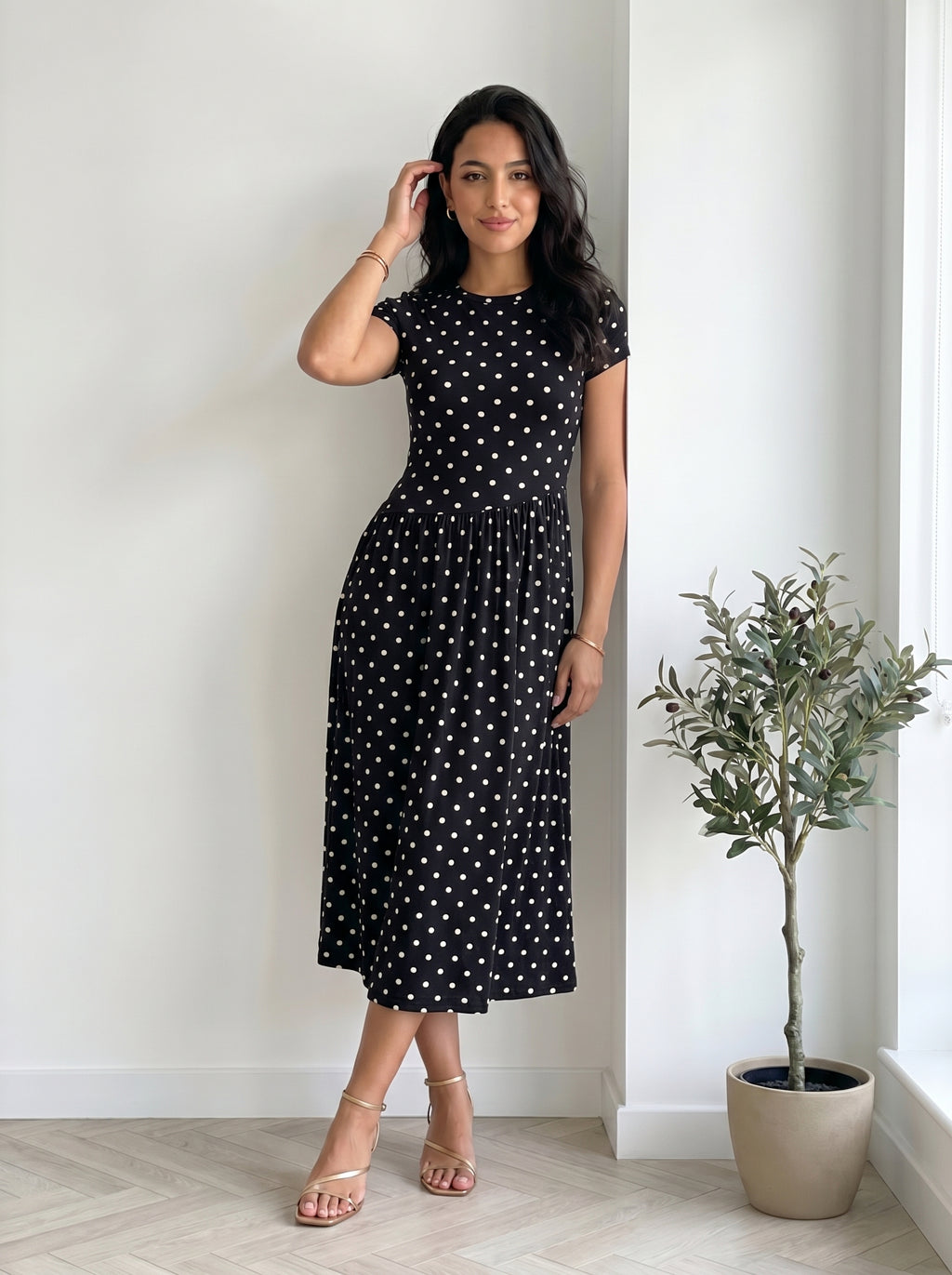 Robe à pois - plein pied